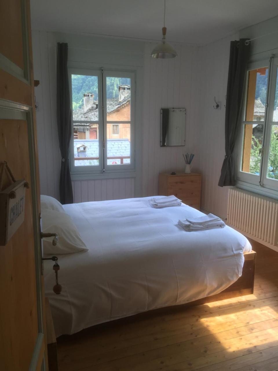 L'Aria Di Casa Bed & Breakfast Аланя Валсесия Екстериор снимка